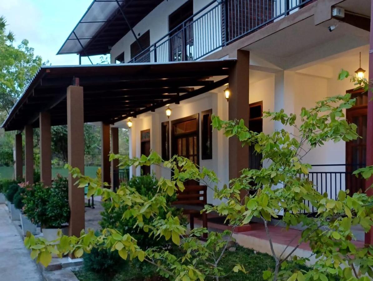 Forest Edge Villa อนุราธปุระ ภายนอก รูปภาพ