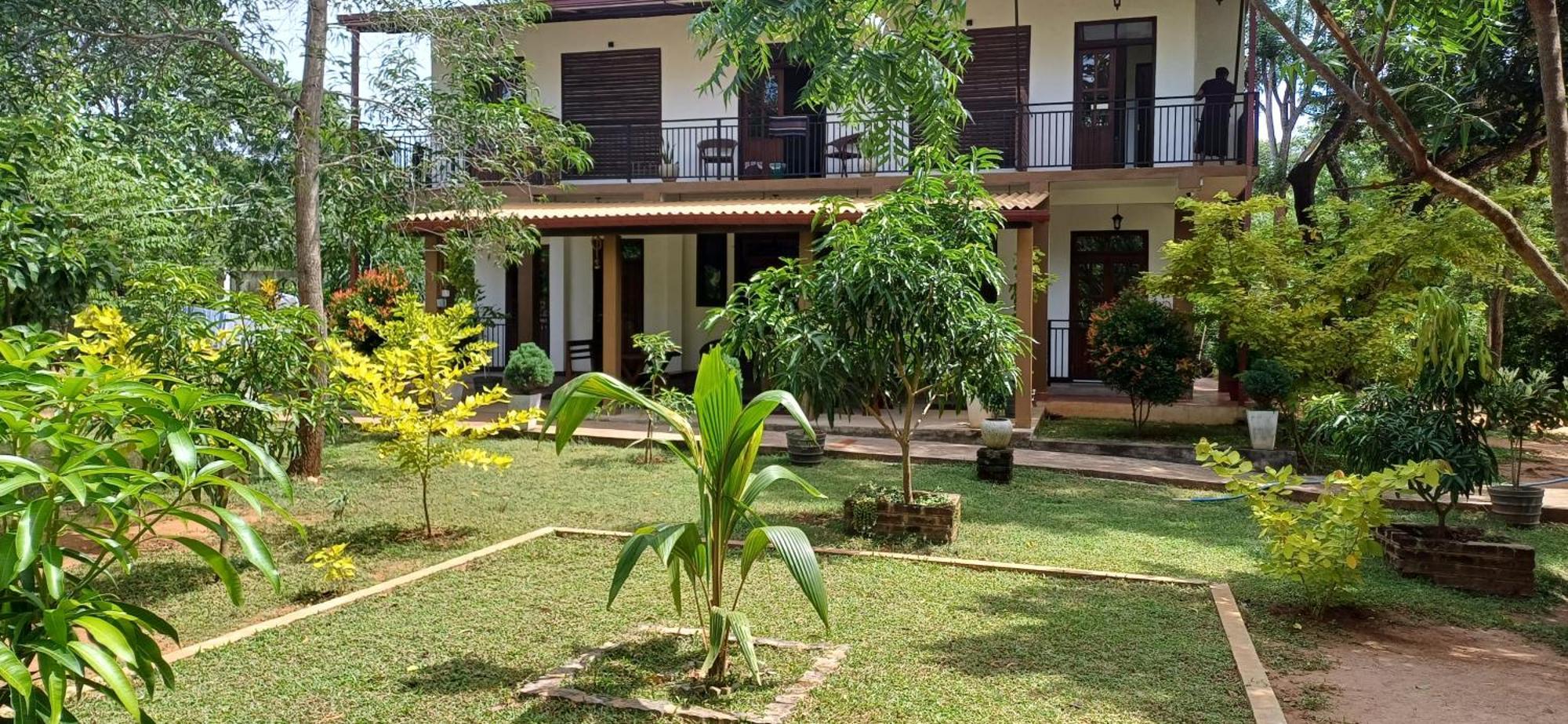 Forest Edge Villa อนุราธปุระ ภายนอก รูปภาพ